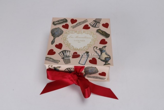 Bookshape paper rigid boxes